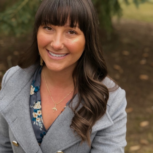 Meet your Posher, Kendra - Picture 1 of 1